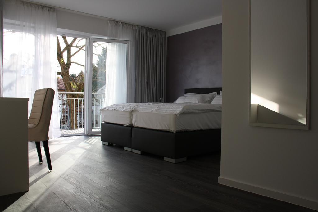 Victoria Living Hotel Jockgrim Kültér fotó