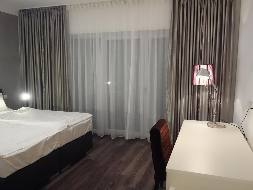 Victoria Living Hotel Jockgrim Kültér fotó