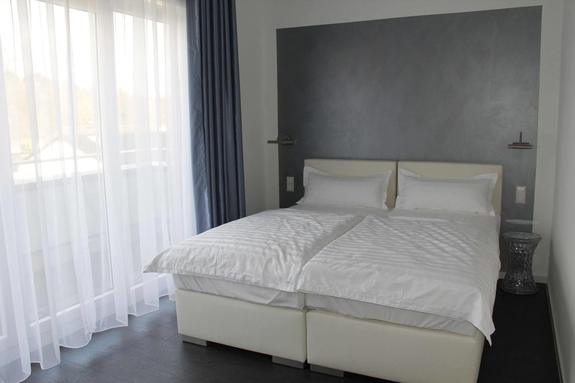 Victoria Living Hotel Jockgrim Kültér fotó